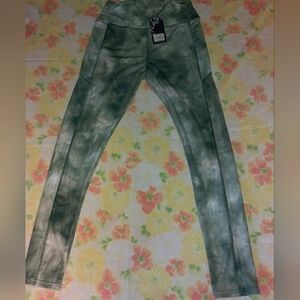 NWT Activewear leggings